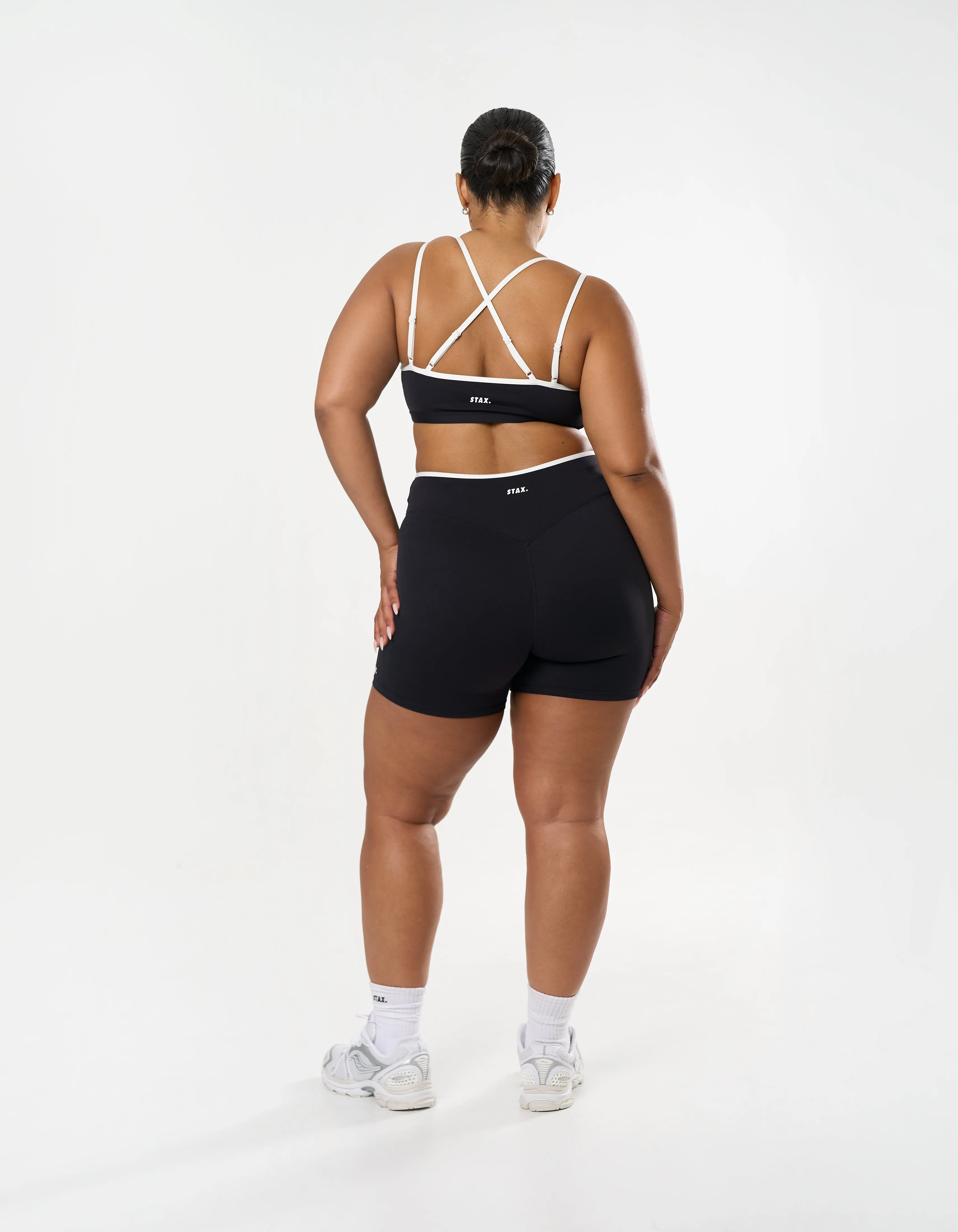 Double Strap Crop Airlyte - Liquorice