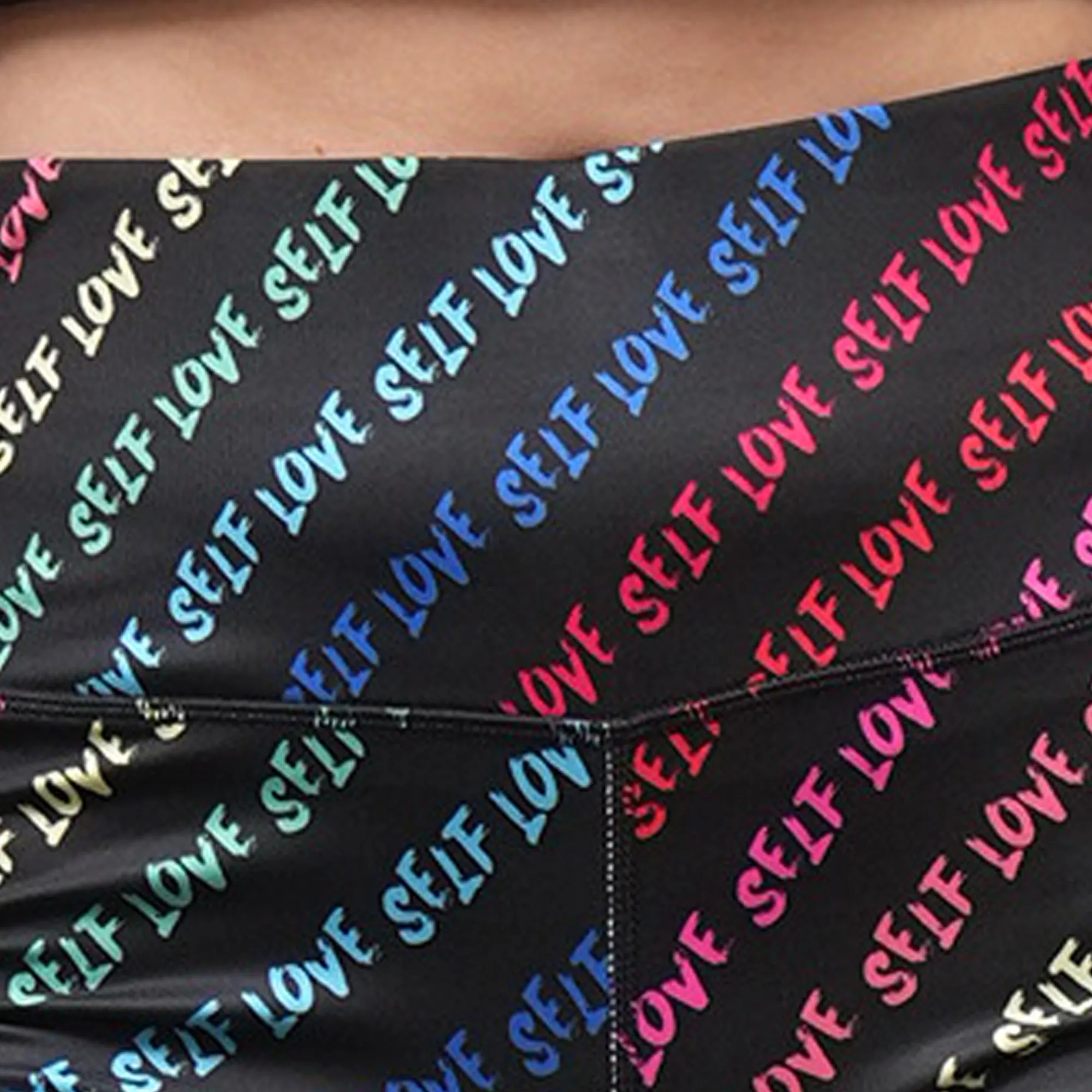 High Waist Knee Length Printed Sports Shorts With Pocket