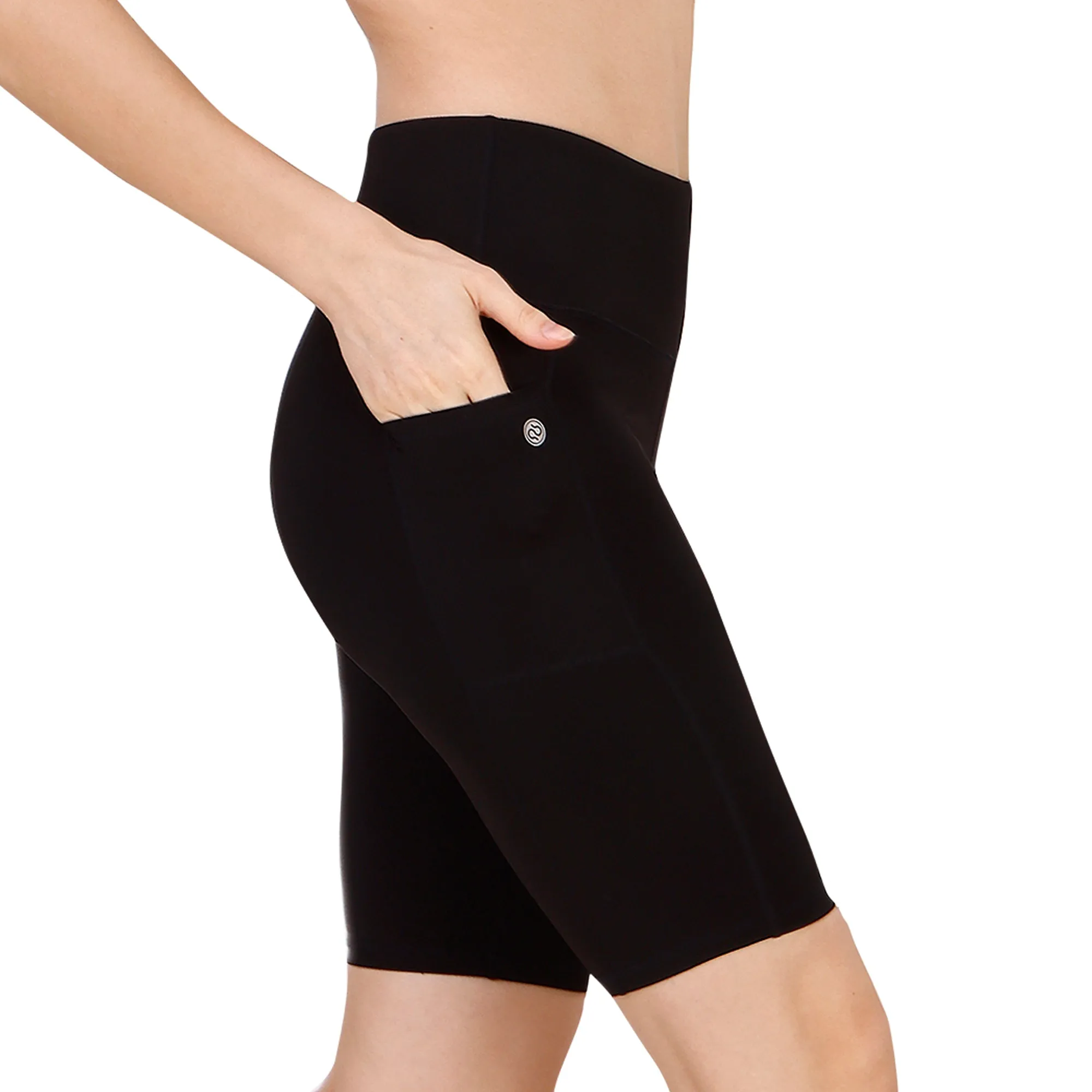 High Waist Knee Length Solid Sports Shorts With Pocket