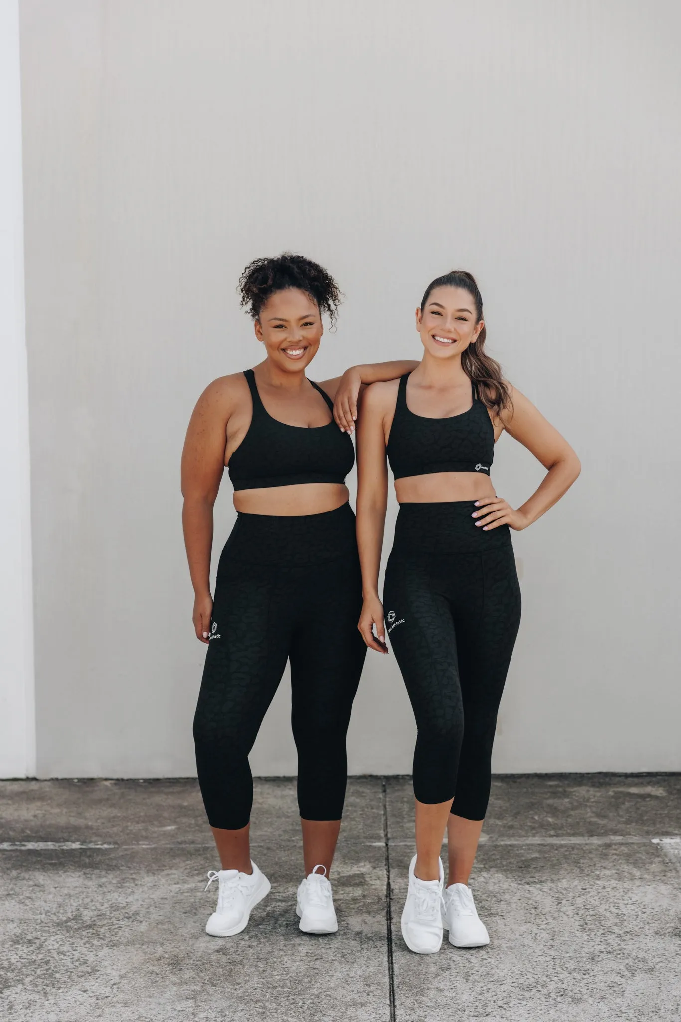 invisiSweat 3/4 Length Tights - High Waisted Black Leopard