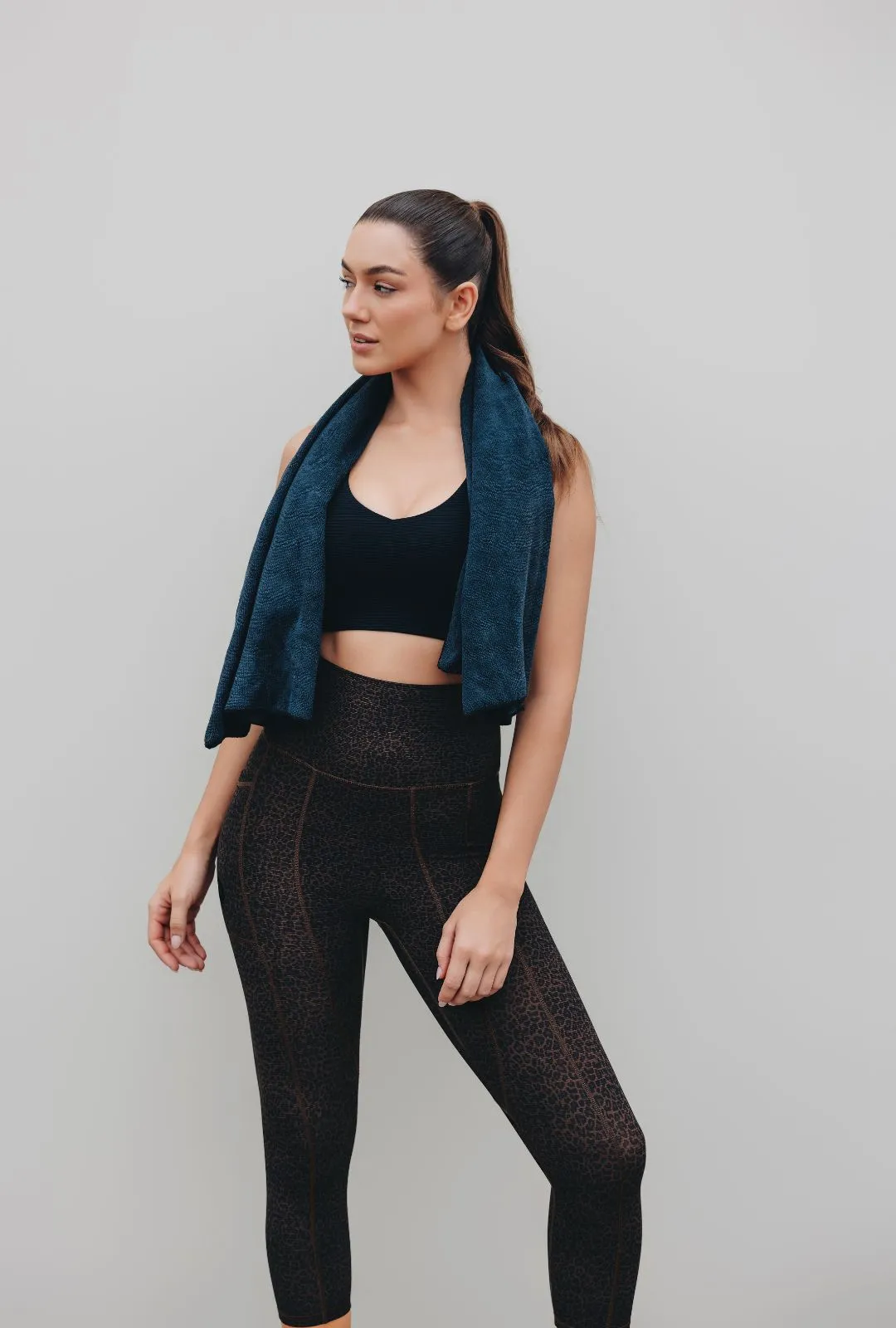 invisiSweat 3/4 Length Tights - High Waisted Chocolate Leopard