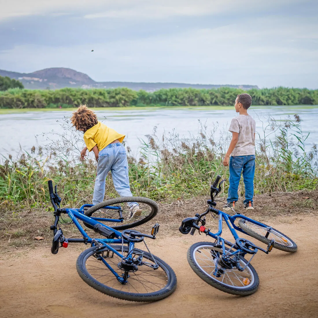 Kids' 9-12 Years 26" Hybrid Bike Riverside 900