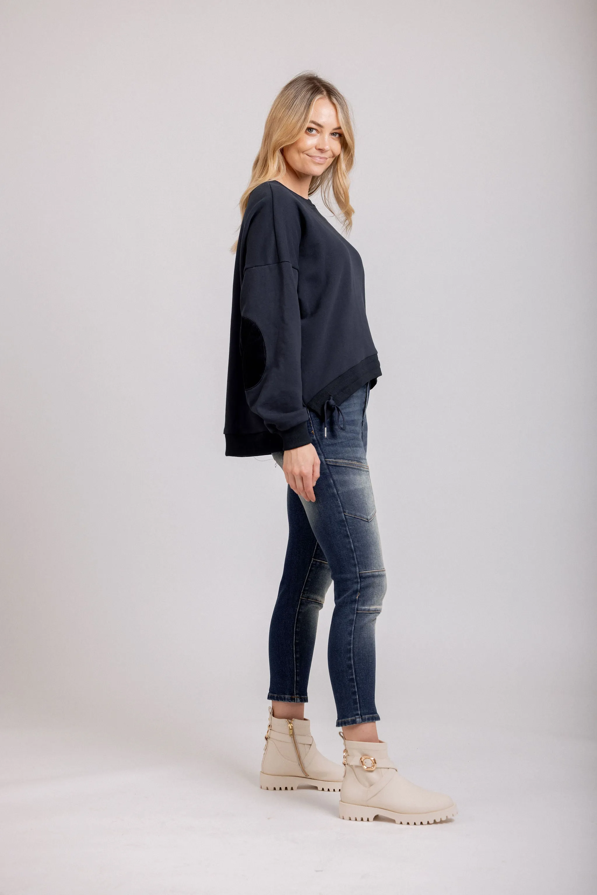 Kylie Sweat Navy