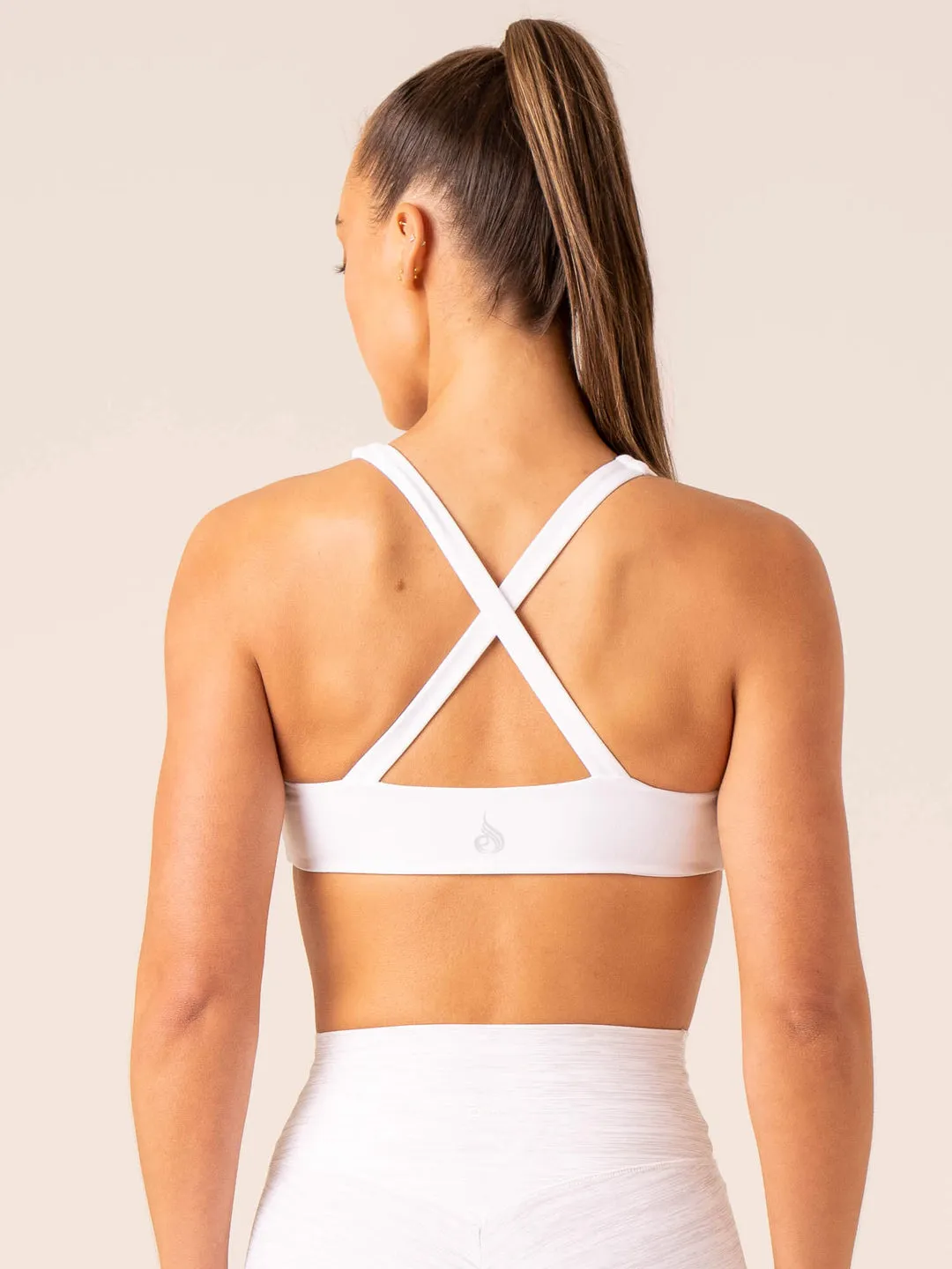 Momentum Twist Sports Bra | White