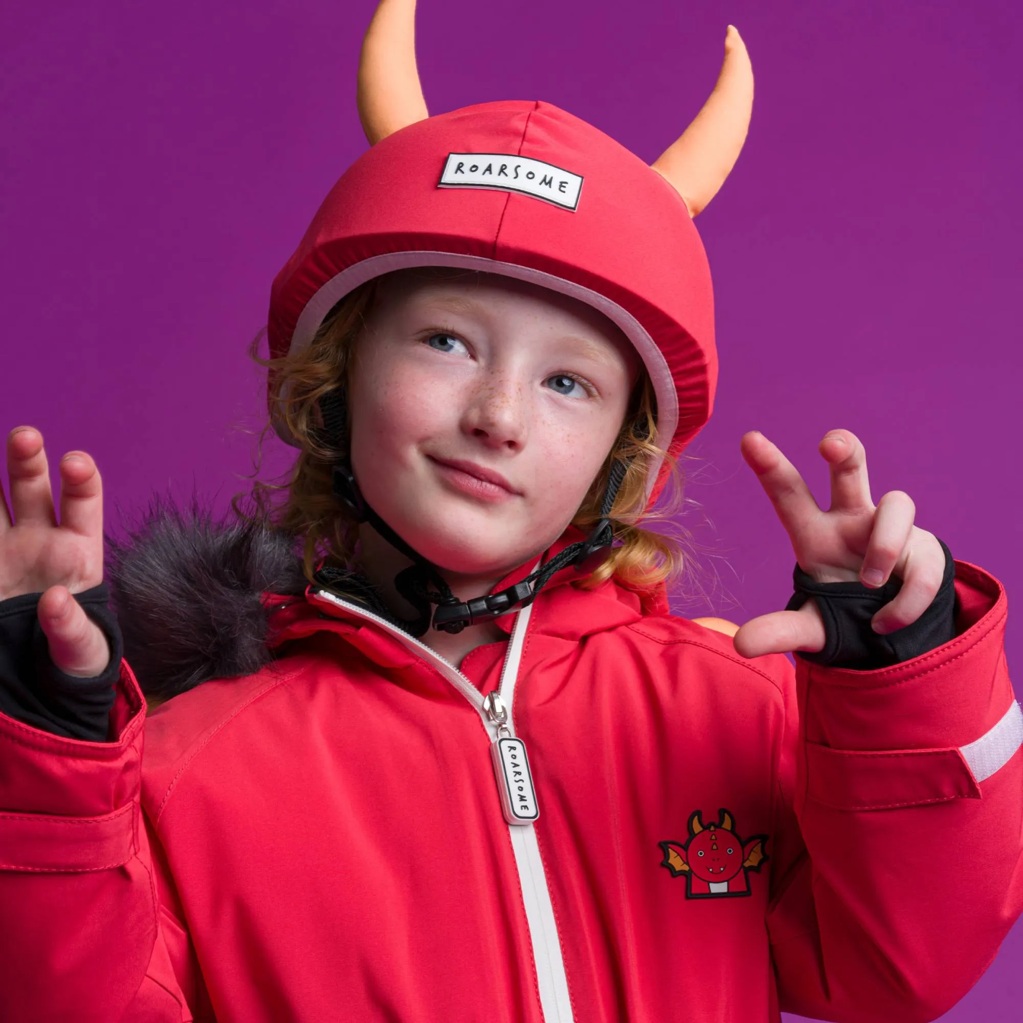 Nachhaltige Helm Cover aus recycelten Flaschen