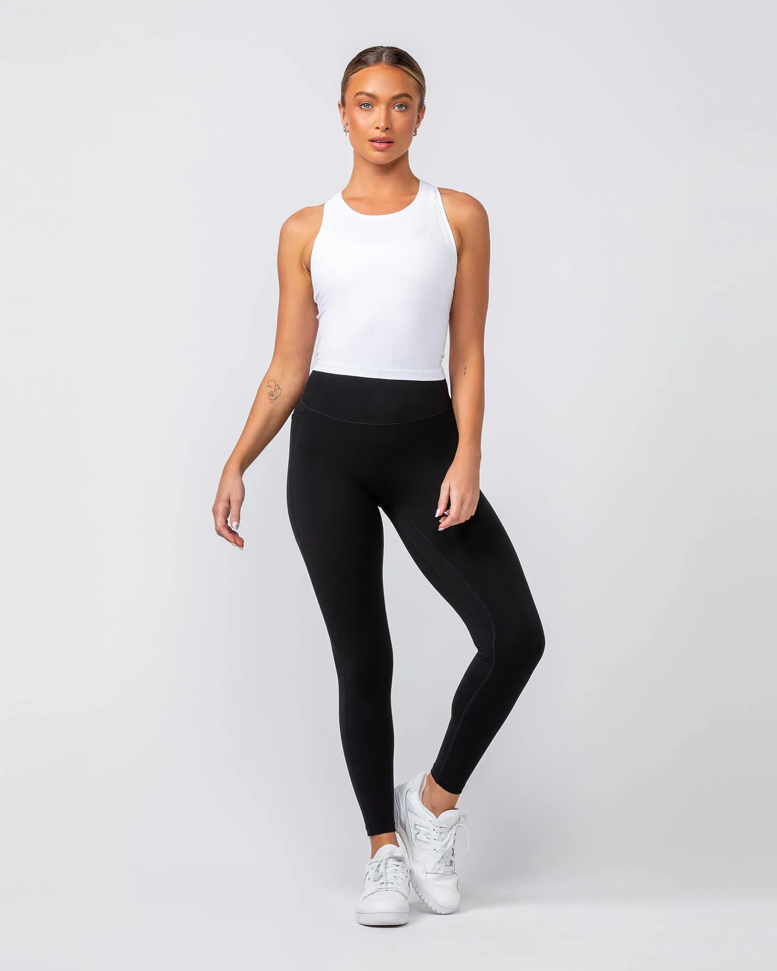 Rib Staple Cropped Tank - White