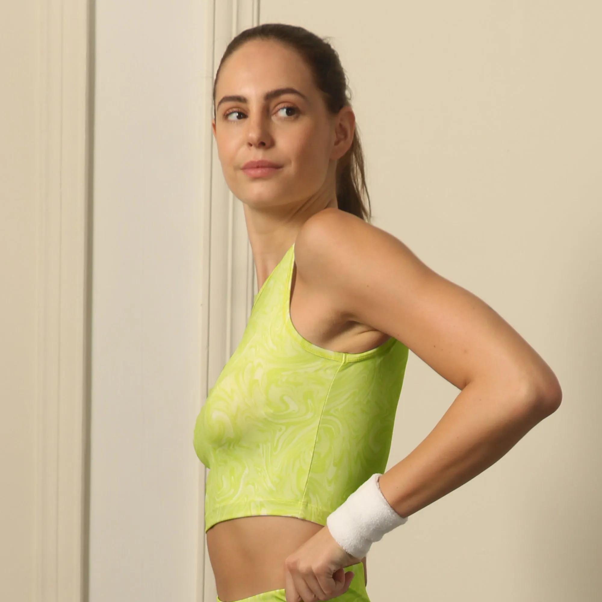 Sleeveless Activewear Printed Sports Crop Top