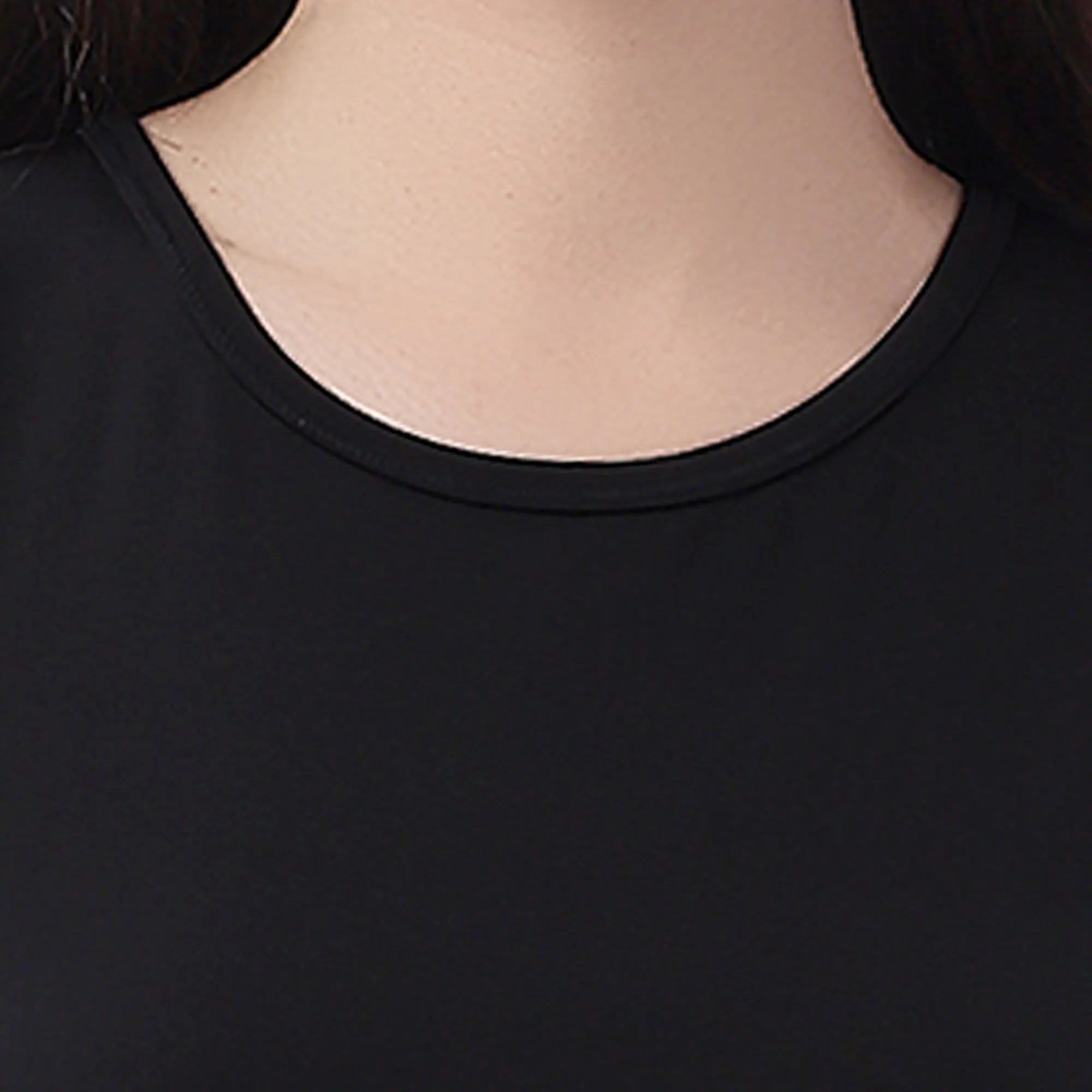 Sleeveless Activewear Solid Sports Crop Top
