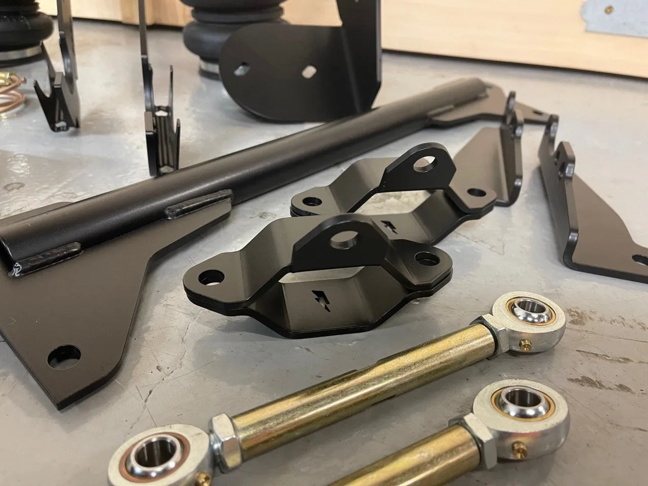 T1 Beetle/Ghia '60- Swing Axle - Premium Rear Air Ride System - Bolt on