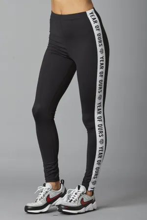 YEAR OF OURS Side Elastic Logo Legging